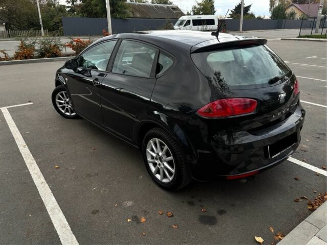 Черный Сеат Леон, объемом двигателя 1.4 л и пробегом 200 тыс. км за 6600 $, фото 5 на Automoto.ua