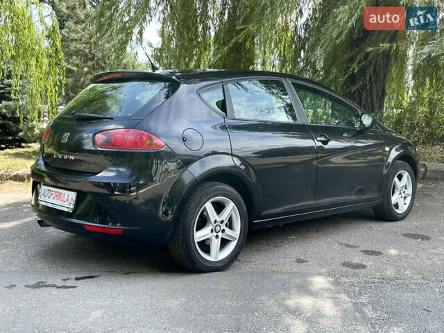 Чорний Сеат Leon, об'ємом двигуна 1.39 л та пробігом 96 тис. км за 7990 $, фото 9 на Automoto.ua