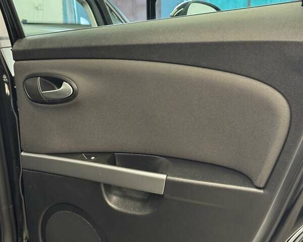 Чорний Сеат Leon, об'ємом двигуна 1.4 л та пробігом 170 тис. км за 6499 $, фото 116 на Automoto.ua