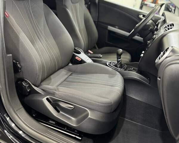 Чорний Сеат Leon, об'ємом двигуна 1.4 л та пробігом 170 тис. км за 6499 $, фото 122 на Automoto.ua