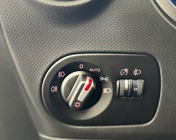 Чорний Сеат Leon, об'ємом двигуна 1.4 л та пробігом 170 тис. км за 6499 $, фото 103 на Automoto.ua