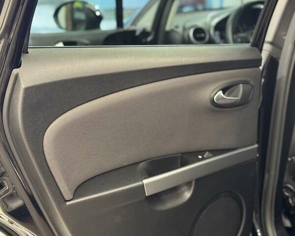 Чорний Сеат Leon, об'ємом двигуна 1.4 л та пробігом 170 тис. км за 6499 $, фото 89 на Automoto.ua
