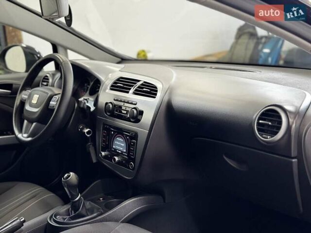 Чорний Сеат Leon, об'ємом двигуна 1.4 л та пробігом 170 тис. км за 6499 $, фото 129 на Automoto.ua