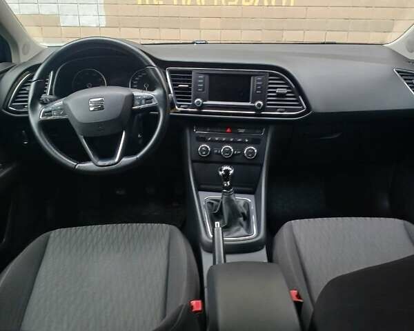 Черный Сеат Леон, объемом двигателя 1.4 л и пробегом 70 тыс. км за 10500 $, фото 10 на Automoto.ua