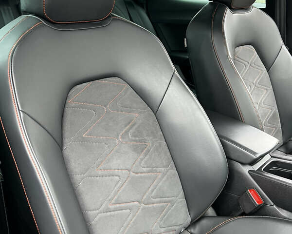 Черный Сеат Леон, объемом двигателя 1.4 л и пробегом 150 тыс. км за 18000 $, фото 43 на Automoto.ua