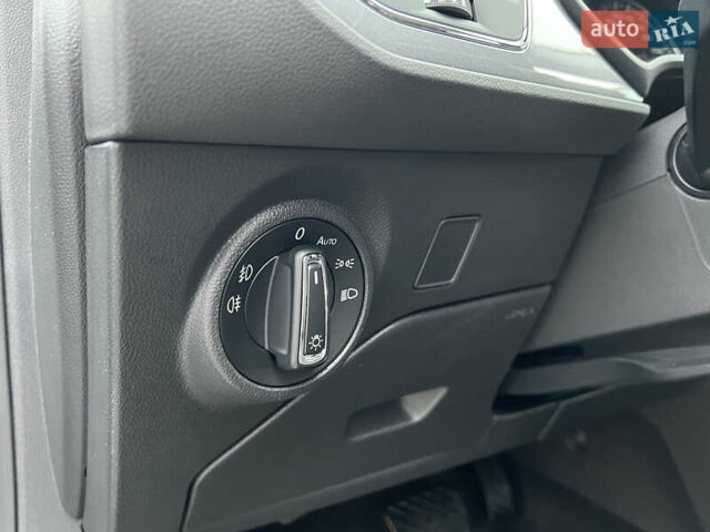 Чорний Сеат Leon, об'ємом двигуна 2 л та пробігом 202 тис. км за 14200 $, фото 74 на Automoto.ua