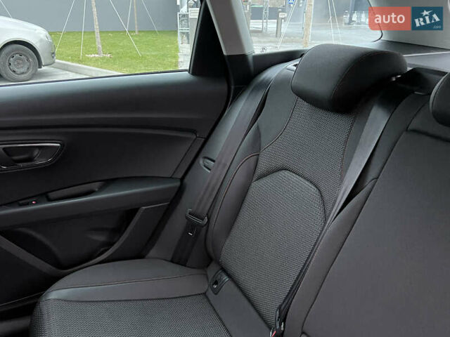 Чорний Сеат Leon, об'ємом двигуна 2 л та пробігом 202 тис. км за 14200 $, фото 156 на Automoto.ua