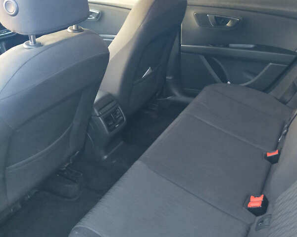 Черный Сеат Леон, объемом двигателя 1.6 л и пробегом 260 тыс. км за 10000 $, фото 12 на Automoto.ua