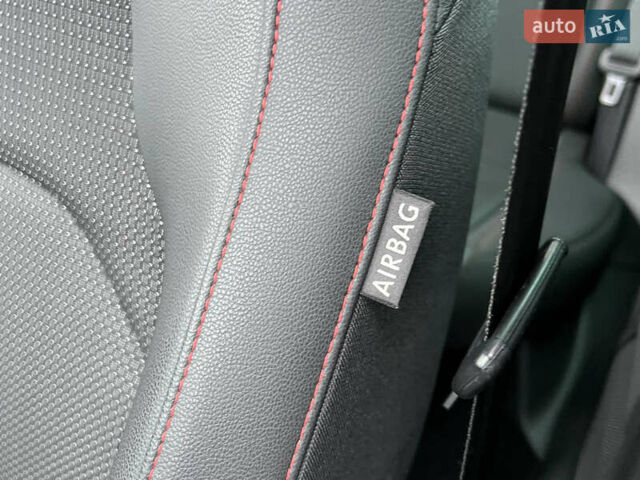 Чорний Сеат Leon, об'ємом двигуна 2 л та пробігом 202 тис. км за 14200 $, фото 71 на Automoto.ua
