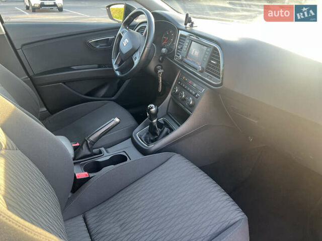 Черный Сеат Леон, объемом двигателя 1.97 л и пробегом 288 тыс. км за 10999 $, фото 3 на Automoto.ua