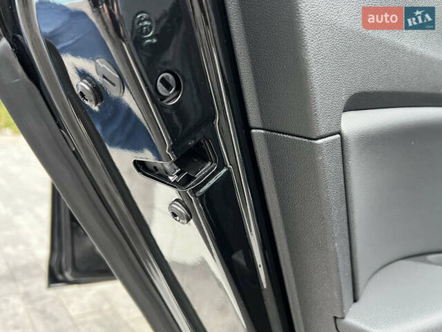 Чорний Сеат Leon, об'ємом двигуна 2 л та пробігом 202 тис. км за 14200 $, фото 126 на Automoto.ua