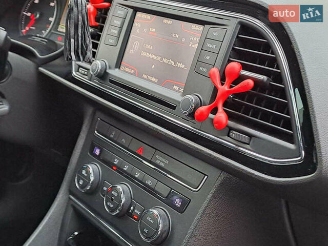 Черный Сеат Леон, объемом двигателя 1.6 л и пробегом 280 тыс. км за 11190 $, фото 5 на Automoto.ua