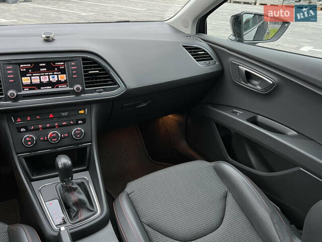 Чорний Сеат Leon, об'ємом двигуна 2 л та пробігом 202 тис. км за 14200 $, фото 154 на Automoto.ua