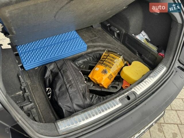 Черный Сеат Леон, объемом двигателя 1.6 л и пробегом 312 тыс. км за 10400 $, фото 15 на Automoto.ua