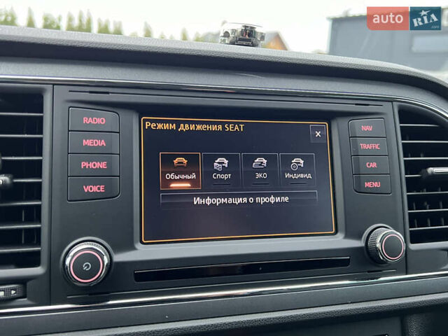 Чорний Сеат Leon, об'ємом двигуна 2 л та пробігом 202 тис. км за 14200 $, фото 162 на Automoto.ua