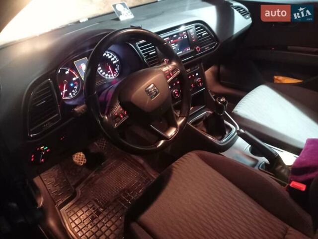 Черный Сеат Леон, объемом двигателя 1.6 л и пробегом 195 тыс. км за 10100 $, фото 5 на Automoto.ua