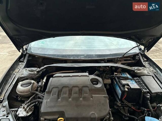 Чорний Сеат Leon, об'ємом двигуна 1.6 л та пробігом 208 тис. км за 8500 $, фото 2 на Automoto.ua