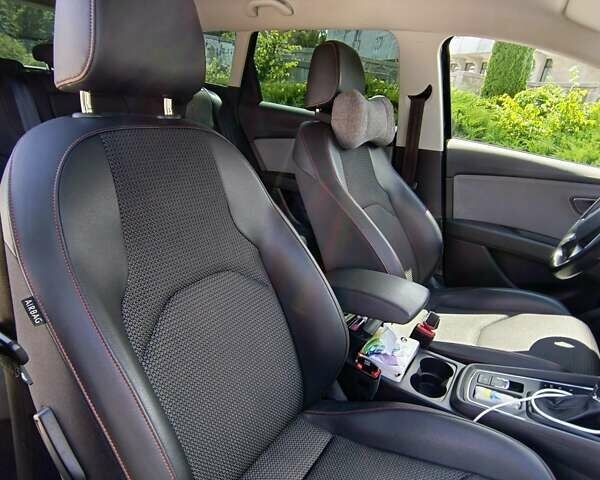 Чорний Сеат Leon, об'ємом двигуна 1.6 л та пробігом 275 тис. км за 17000 $, фото 9 на Automoto.ua