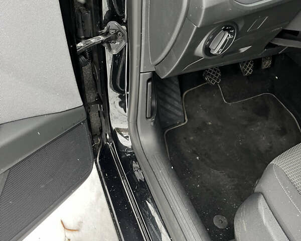 Черный Сеат Леон, объемом двигателя 1.6 л и пробегом 208 тыс. км за 16000 $, фото 19 на Automoto.ua