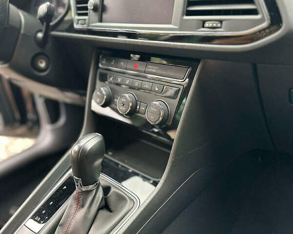 Чорний Сеат Leon, об'ємом двигуна 1.97 л та пробігом 138 тис. км за 14300 $, фото 14 на Automoto.ua