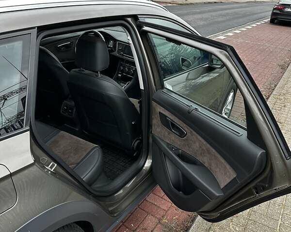 Коричневий Сеат Leon, об'ємом двигуна 1.97 л та пробігом 163 тис. км за 20200 $, фото 8 на Automoto.ua
