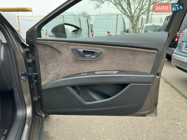 Коричневый Сеат Леон, объемом двигателя 2 л и пробегом 143 тыс. км за 16000 $, фото 30 на Automoto.ua