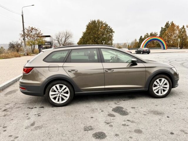 Коричневый Сеат Леон, объемом двигателя 2 л и пробегом 204 тыс. км за 12500 $, фото 6 на Automoto.ua