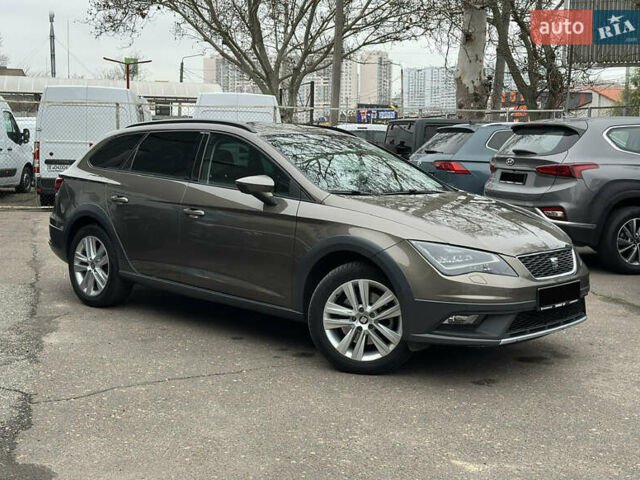 Коричневый Сеат Леон, объемом двигателя 2 л и пробегом 143 тыс. км за 16000 $, фото 1 на Automoto.ua