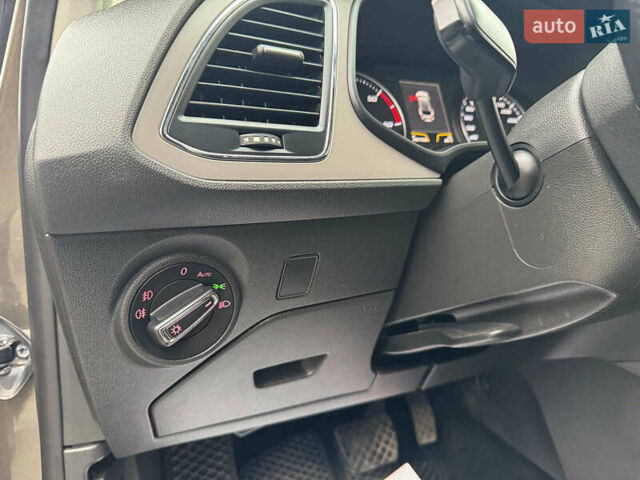 Коричневый Сеат Леон, объемом двигателя 2 л и пробегом 205 тыс. км за 11490 $, фото 19 на Automoto.ua