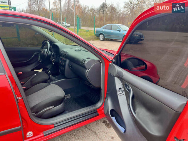Красный Сеат Леон, объемом двигателя 1.6 л и пробегом 175 тыс. км за 3700 $, фото 10 на Automoto.ua