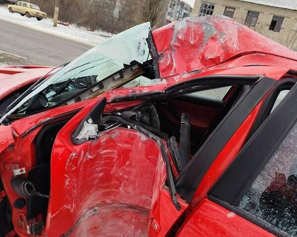 Красный Сеат Леон, объемом двигателя 1.78 л и пробегом 230 тыс. км за 4200 $, фото 1 на Automoto.ua