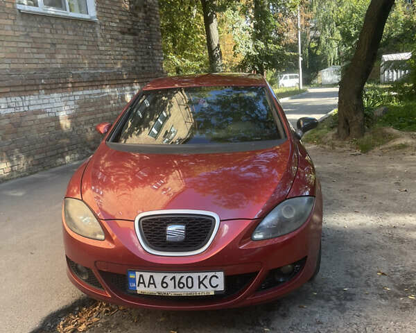 Красный Сеат Леон, объемом двигателя 1.6 л и пробегом 219 тыс. км за 5300 $, фото 4 на Automoto.ua