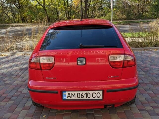 Червоний Сеат Leon, об'ємом двигуна 1.6 л та пробігом 235 тис. км за 3900 $, фото 7 на Automoto.ua