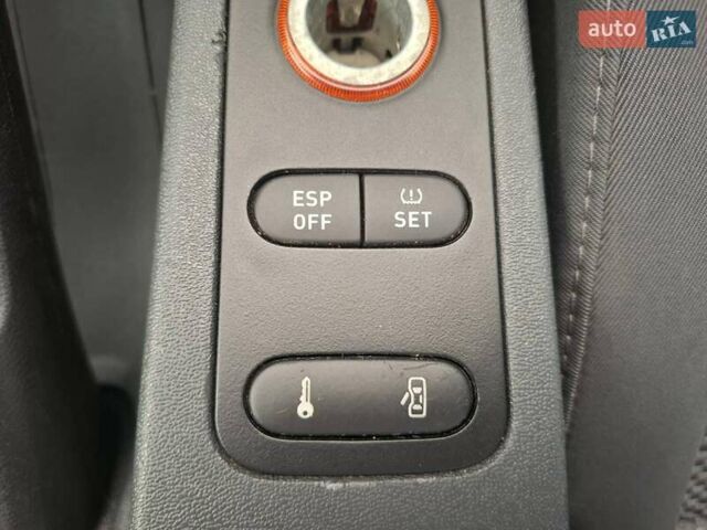 Червоний Сеат Leon, об'ємом двигуна 1.6 л та пробігом 211 тис. км за 5200 $, фото 19 на Automoto.ua
