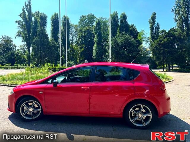 Червоний Сеат Leon, об'ємом двигуна 2 л та пробігом 180 тис. км за 6700 $, фото 2 на Automoto.ua