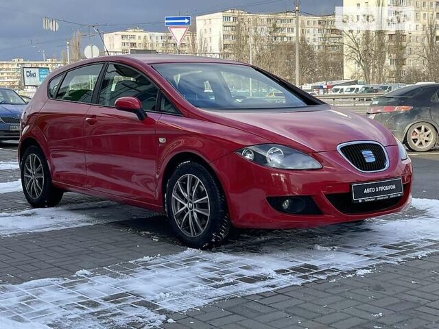 Червоний Сеат Leon, об'ємом двигуна 2 л та пробігом 148 тис. км за 6690 $, фото 10 на Automoto.ua