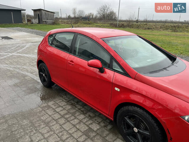Червоний Сеат Leon, об'ємом двигуна 1.6 л та пробігом 223 тис. км за 4300 $, фото 8 на Automoto.ua