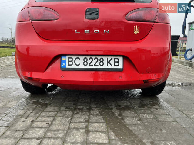 Червоний Сеат Leon, об'ємом двигуна 1.6 л та пробігом 223 тис. км за 4300 $, фото 2 на Automoto.ua