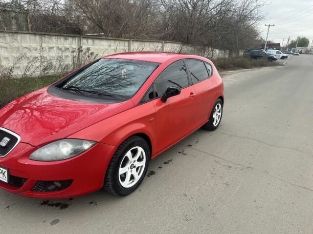 Красный Сеат Леон, объемом двигателя 1.6 л и пробегом 280 тыс. км за 2800 $, фото 5 на Automoto.ua