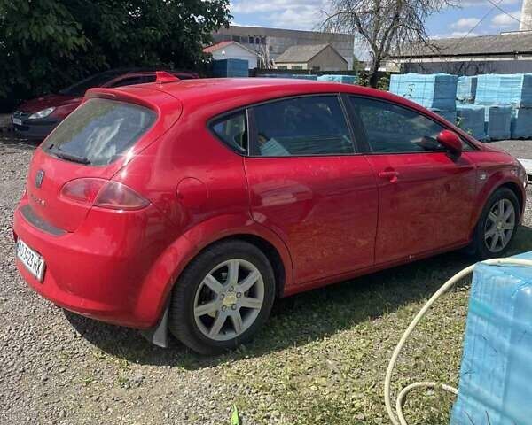 Червоний Сеат Leon, об'ємом двигуна 1.6 л та пробігом 262 тис. км за 4800 $, фото 3 на Automoto.ua
