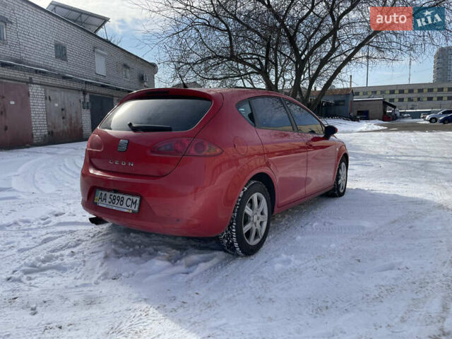 Червоний Сеат Leon, об'ємом двигуна 1.97 л та пробігом 318 тис. км за 7900 $, фото 10 на Automoto.ua