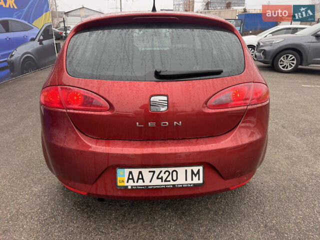 Червоний Сеат Leon, об'ємом двигуна 1.6 л та пробігом 219 тис. км за 5999 $, фото 7 на Automoto.ua