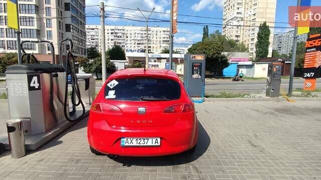 Червоний Сеат Leon, об'ємом двигуна 2 л та пробігом 203 тис. км за 4500 $, фото 17 на Automoto.ua