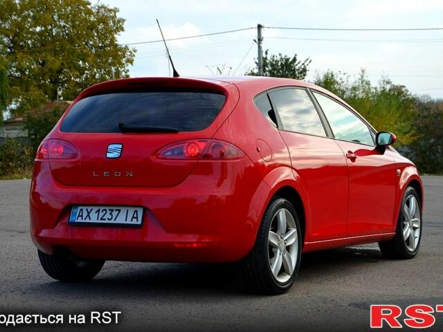 Червоний Сеат Leon, об'ємом двигуна 2 л та пробігом 206 тис. км за 6300 $, фото 5 на Automoto.ua