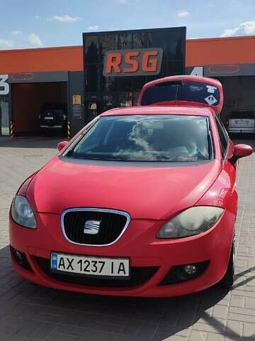 Червоний Сеат Leon, об'ємом двигуна 2 л та пробігом 203 тис. км за 4500 $, фото 16 на Automoto.ua