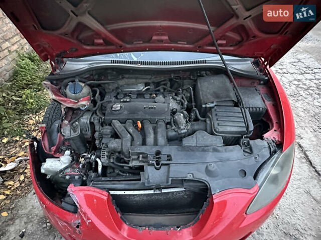 Сеат Леон 2008 в Белой Церкве на Automoto.ua Красный Сеат Леон, объемом двигателя 2 л и пробегом 200 тыс. км за 2250 $, фото 8 на Automoto.ua