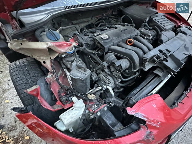 Сеат Леон 2008 в Белой Церкве на Automoto.ua Красный Сеат Леон, объемом двигателя 2 л и пробегом 200 тыс. км за 2250 $, фото 9 на Automoto.ua