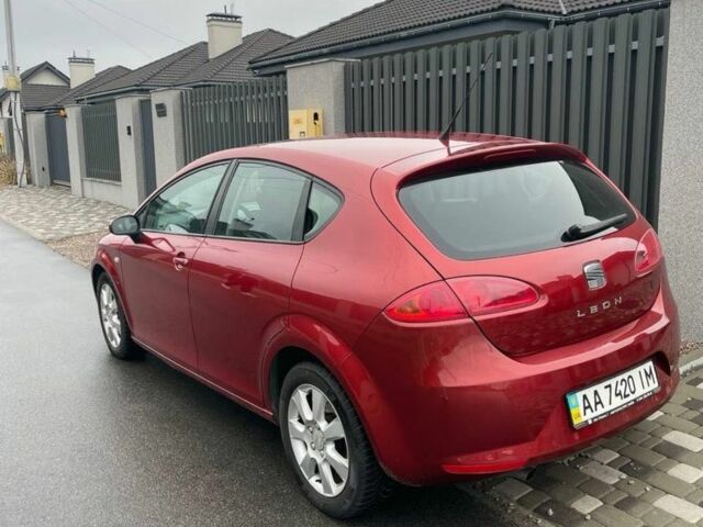 Червоний Сеат Leon, об'ємом двигуна 0 л та пробігом 219 тис. км за 6200 $, фото 4 на Automoto.ua