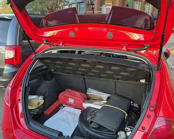 Червоний Сеат Leon, об'ємом двигуна 1.6 л та пробігом 186 тис. км за 6000 $, фото 10 на Automoto.ua