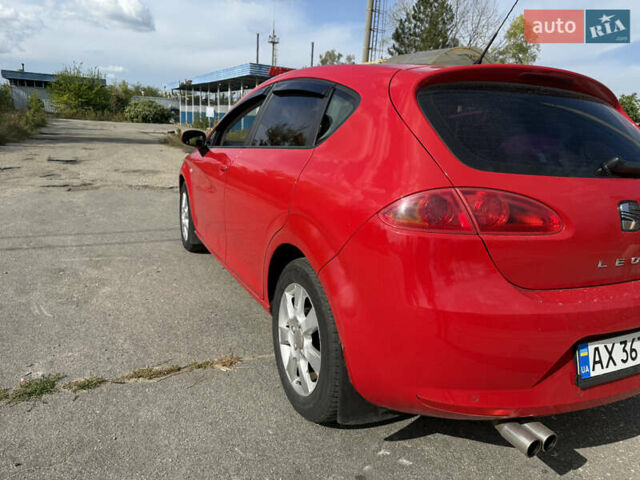 Червоний Сеат Leon, об'ємом двигуна 1.6 л та пробігом 213 тис. км за 5600 $, фото 9 на Automoto.ua
